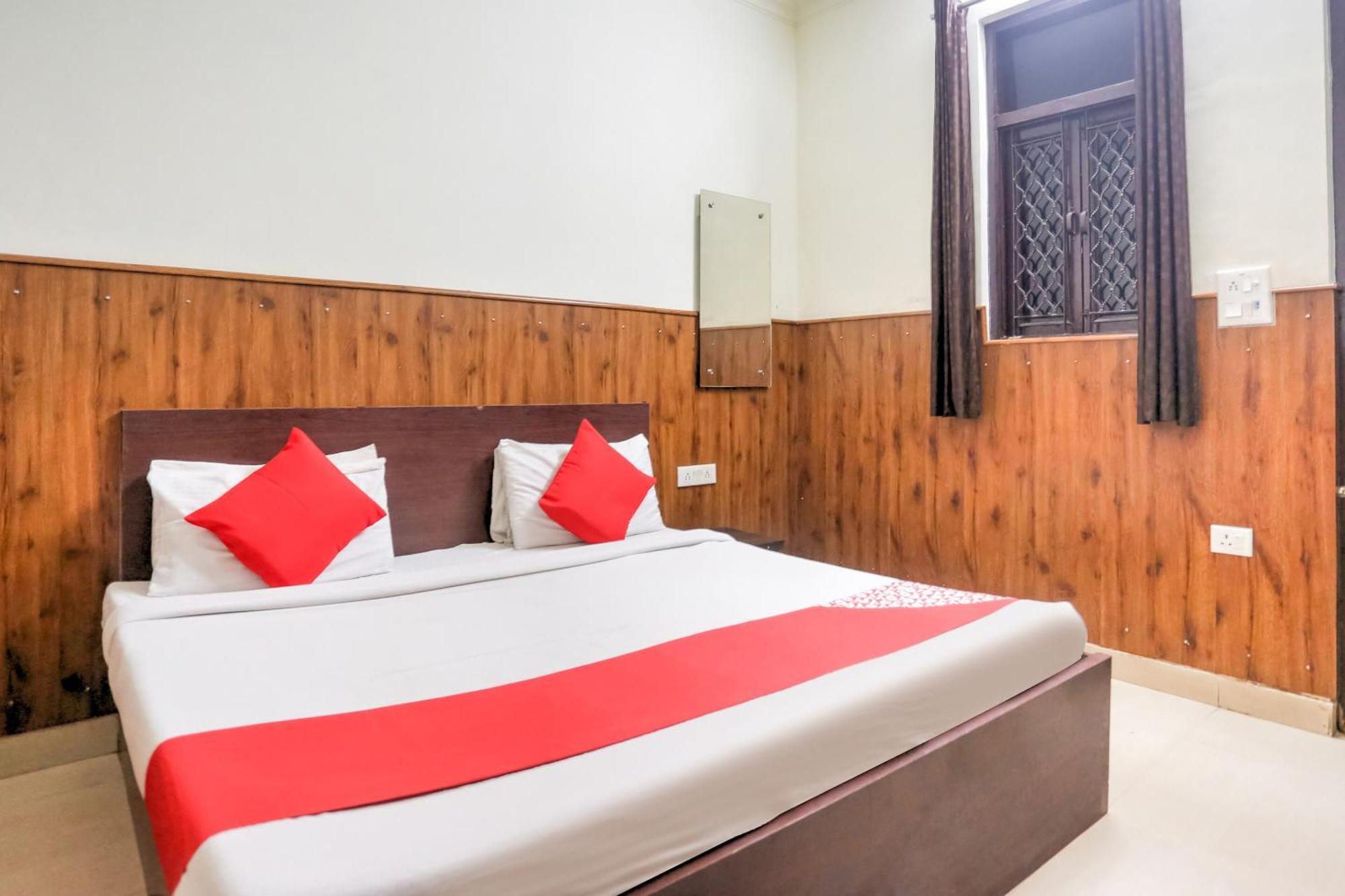 Hotel O Shri Sai Guest House Delhi  Exterior photo