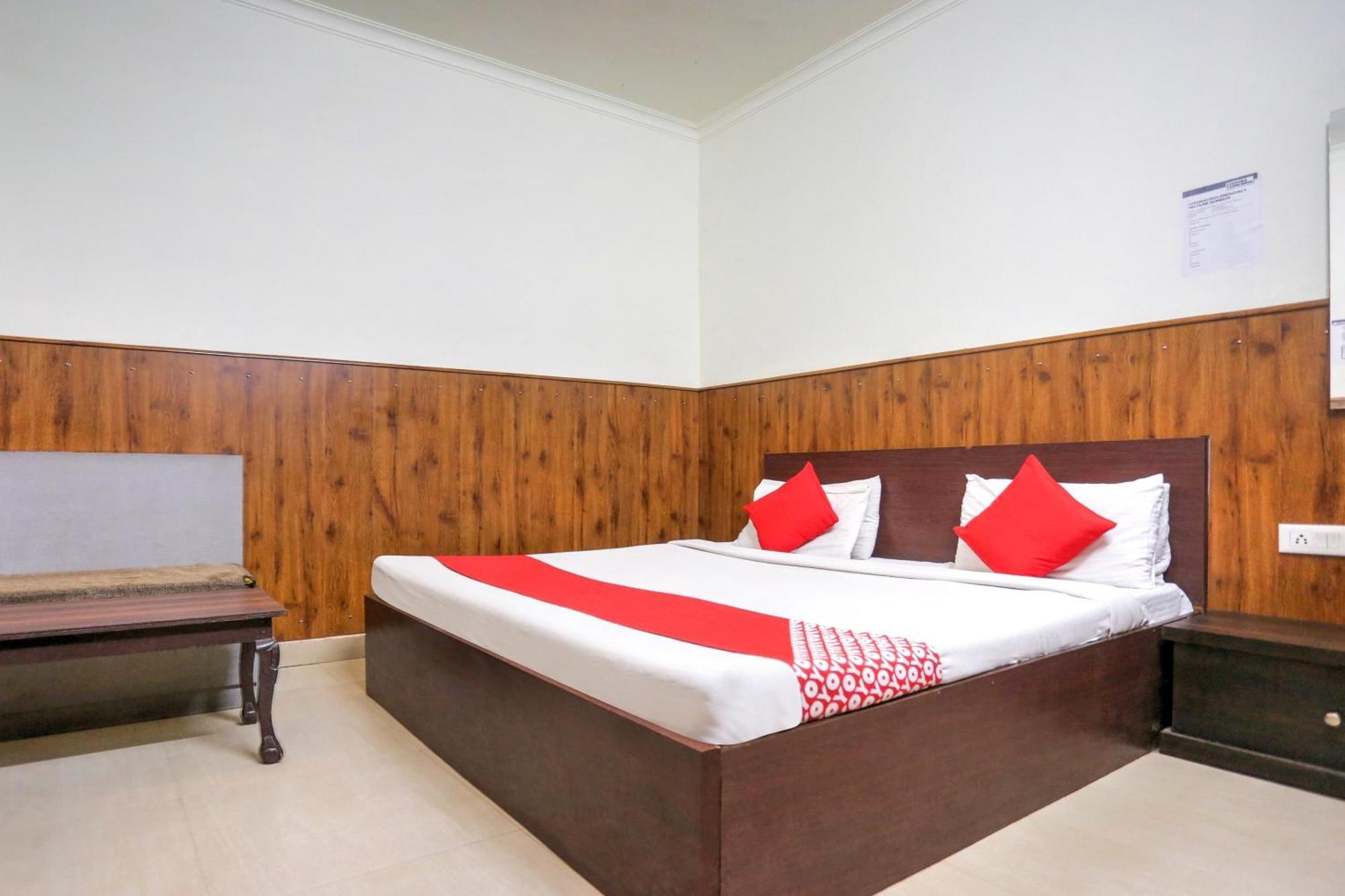 Hotel O Shri Sai Guest House Delhi  Exterior photo
