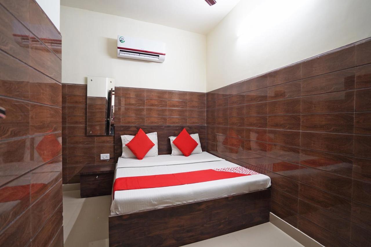Hotel O Shri Sai Guest House Delhi  Exterior photo